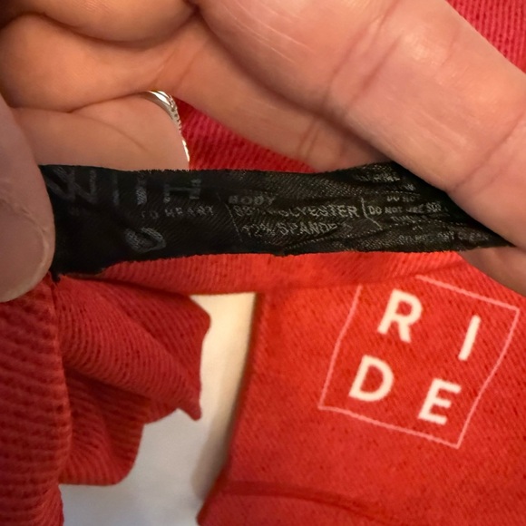 Peloton Red WITH crop legging size small “RIDE” - Picture 5 of 5